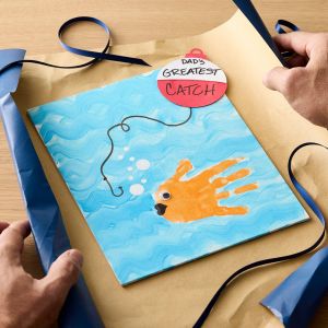 06/01 Sunday MakeBreak: Dads Greatest Catch Canvas at Michaels Venice