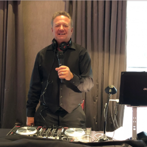 DJ Ron Riis